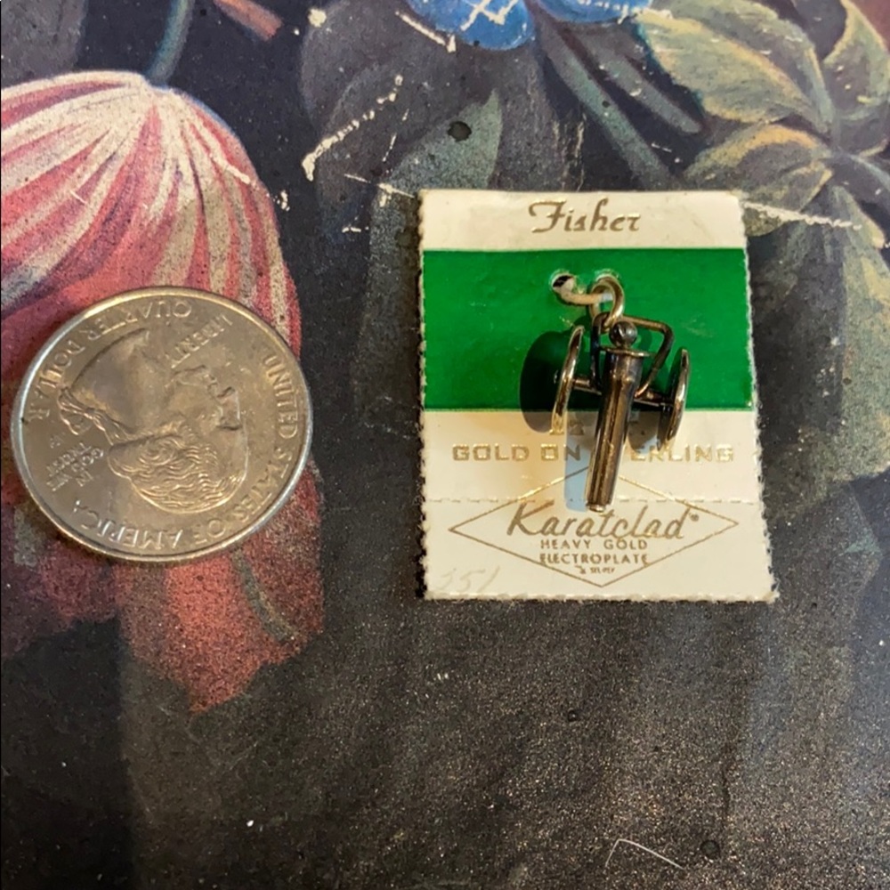 22KT over Sterling ‘Cannon’ Charm NWT